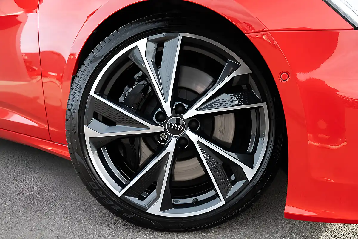 Used 2024 Audi S6 Avant Misano Red Pearl - Interior and Exterior details 14