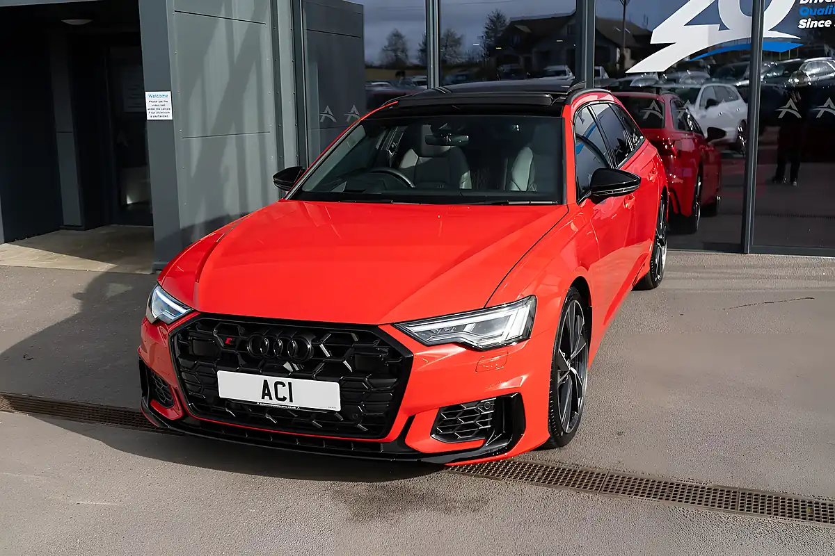 Used 2024 Audi S6 Avant Misano Red Pearl - Interior and Exterior details 19