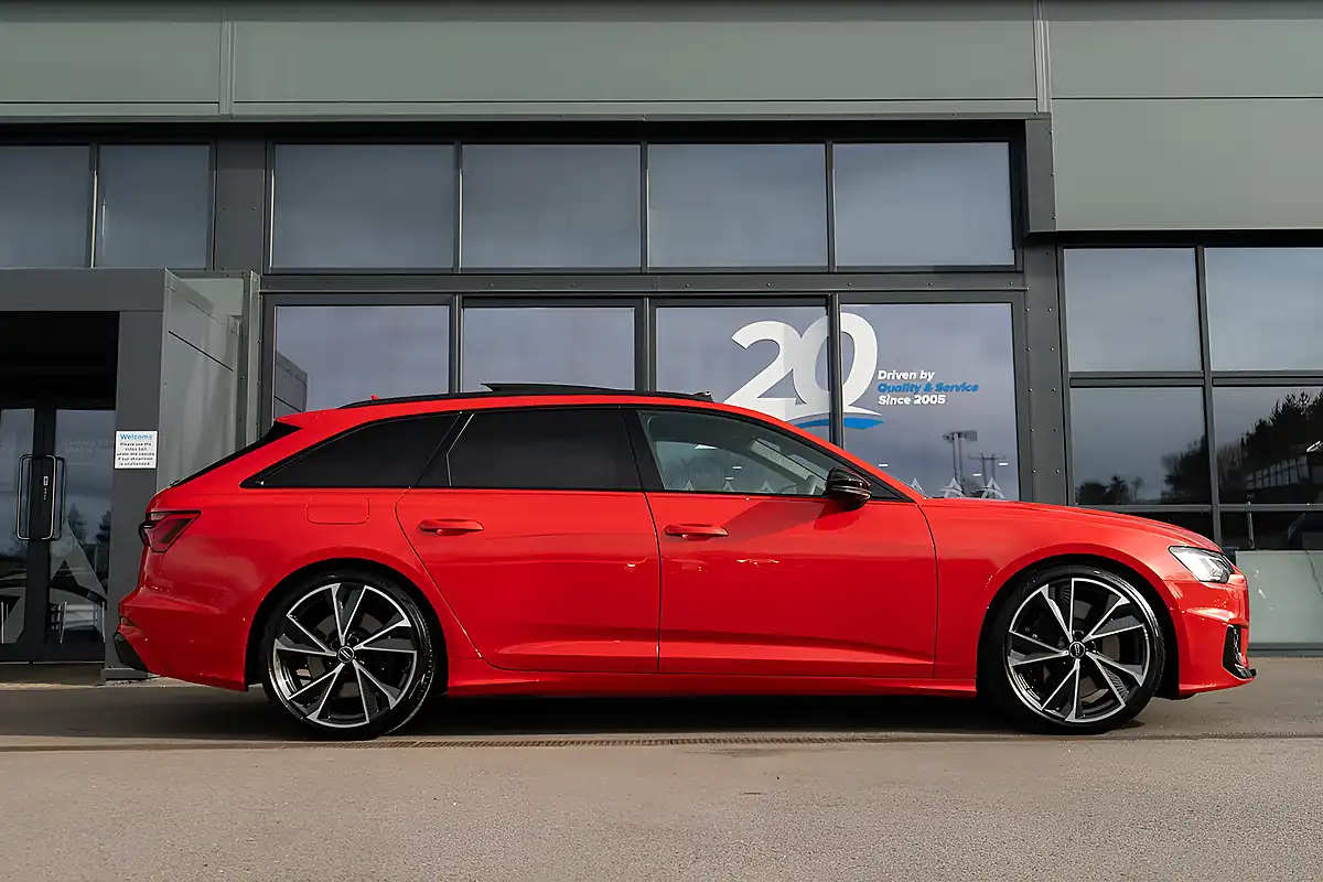 Used 2024 Audi S6 Avant Misano Red Pearl - Interior and Exterior details 4