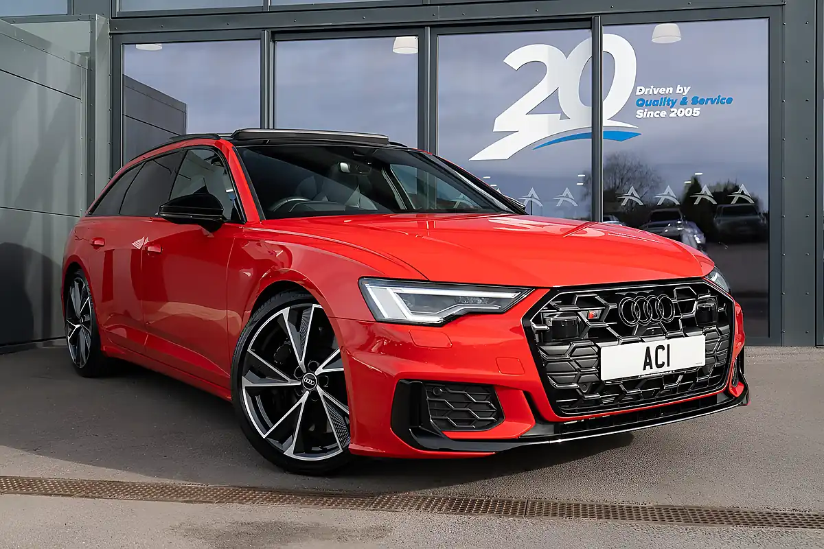 Used 2024 Audi S6 Avant Misano Red Pearl - Interior and Exterior details 7