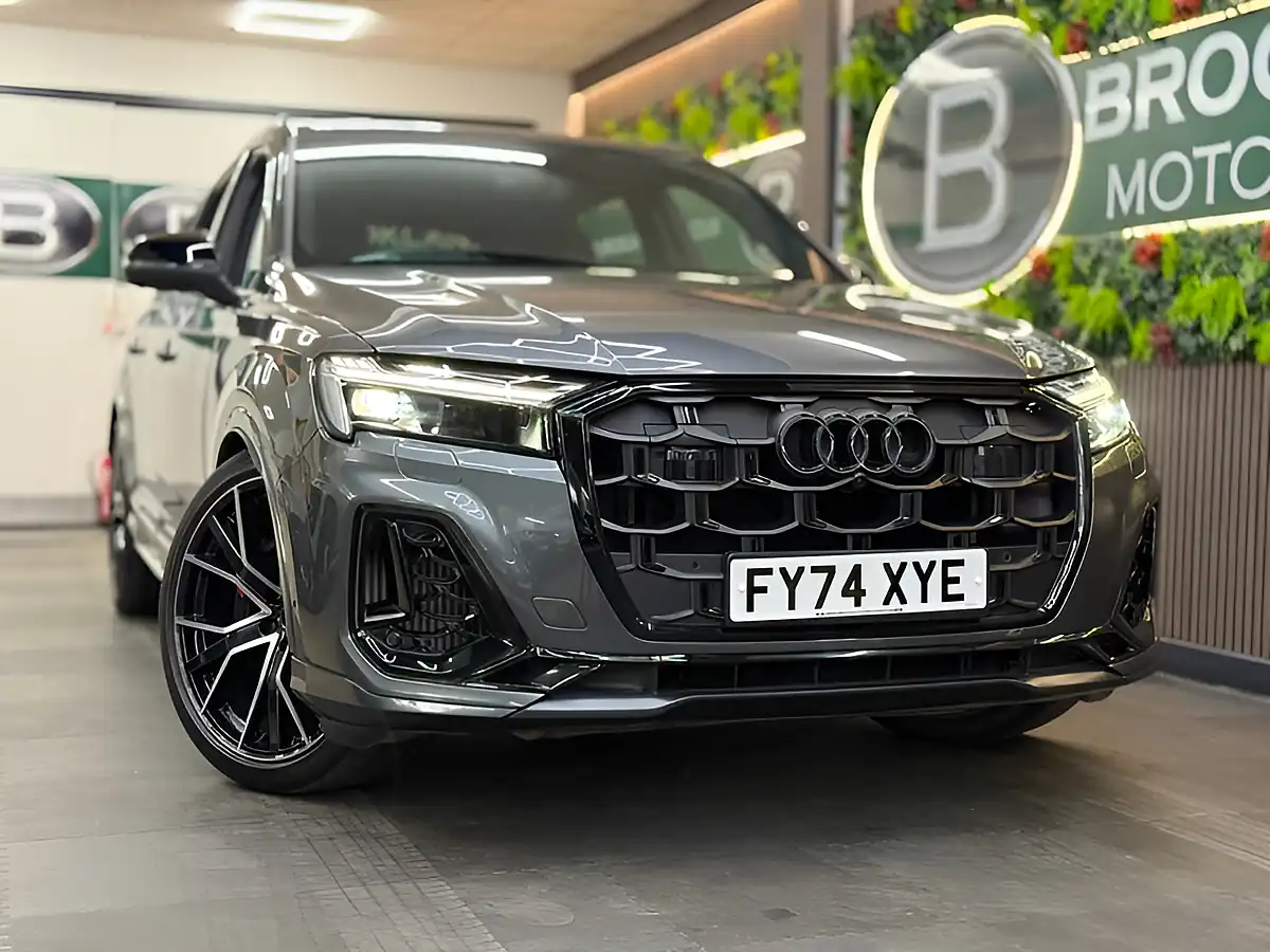 Used 2024 Audi SQ7 Black Edition Grey - Interior and Exterior details 3