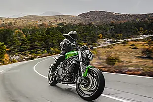 Used 2024 Benelli 752 S Green - Interior and Exterior details 5