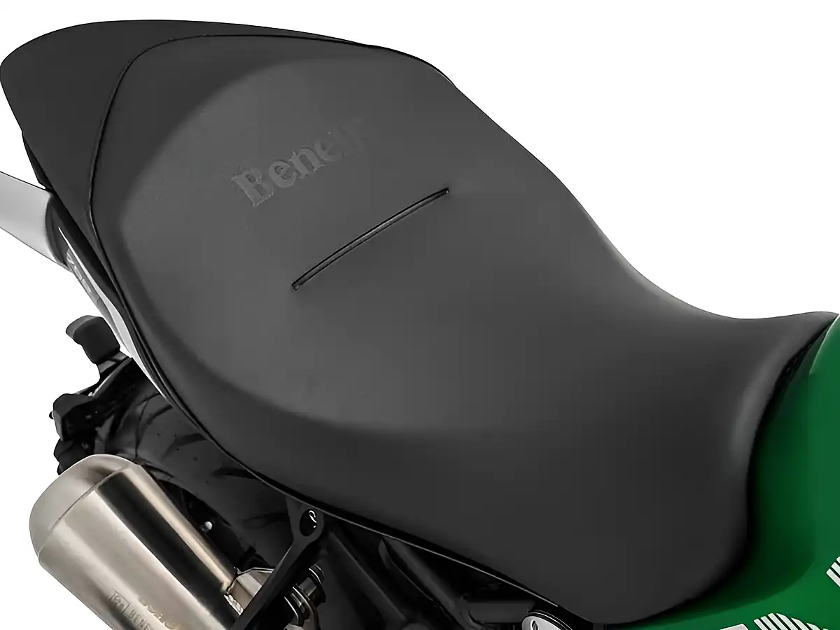 Used 2024 Benelli 752 S Green - Interior and Exterior details 8
