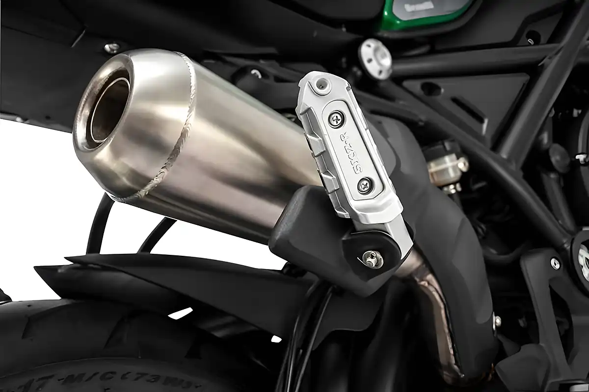 Used 2024 Benelli 752 S Green - Interior and Exterior details 10