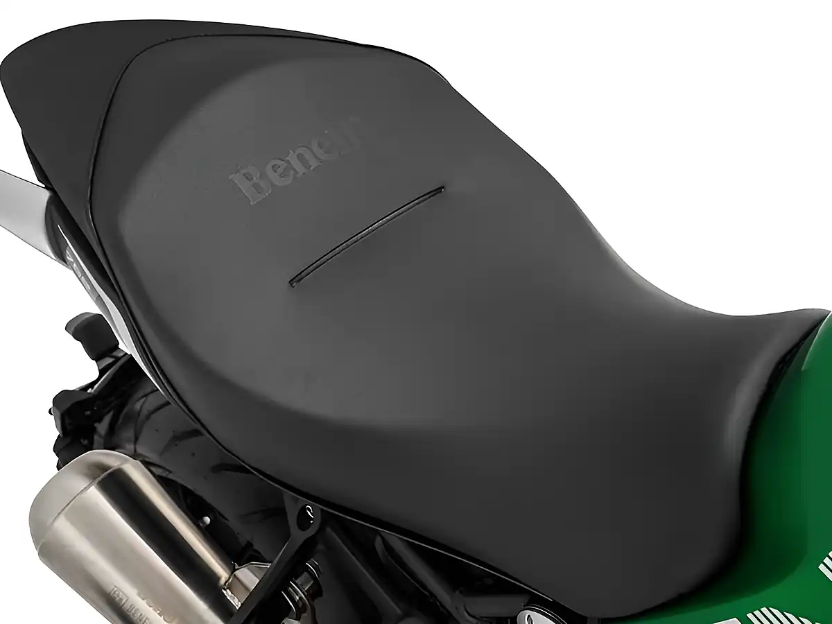 Used 2024 Benelli 752 S Green - Interior and Exterior details 8