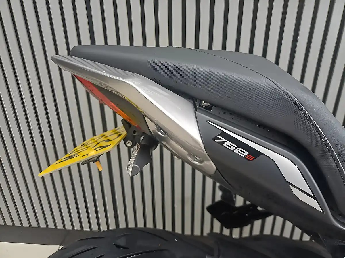 Used 2024 Benelli 752S Green - Interior and Exterior details 15
