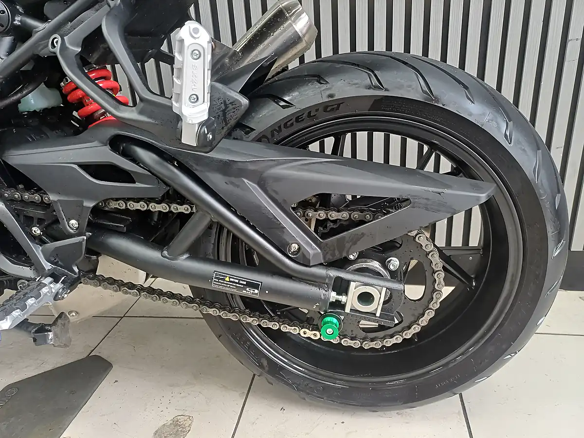 Used 2024 Benelli 752S Green - Interior and Exterior details 20