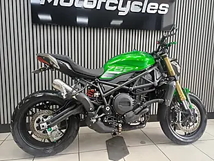 Used 2024 Benelli 752S Green - Interior and Exterior details 4