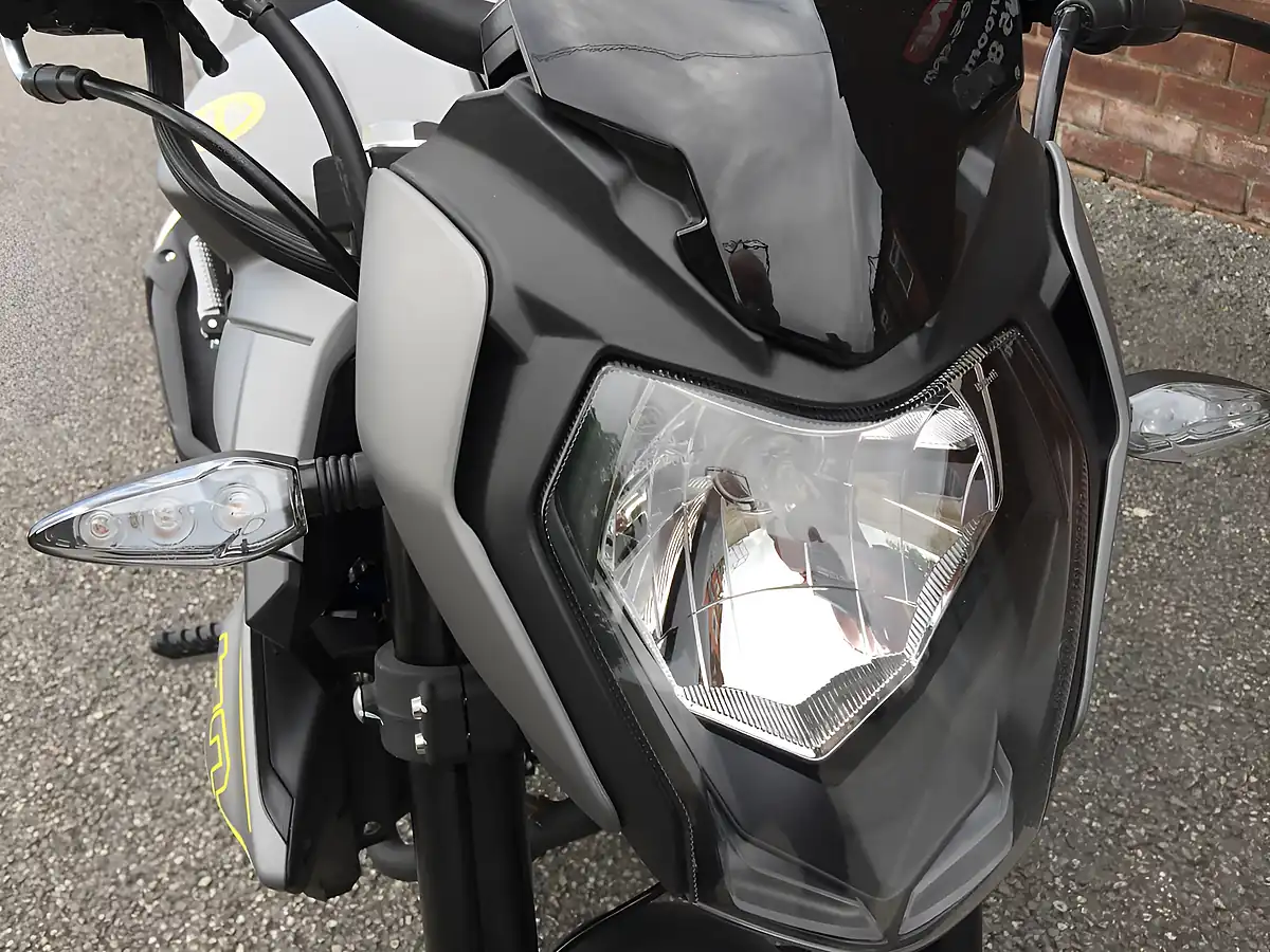 Used 2024 Benelli Bn 125 - Interior and Exterior details 10