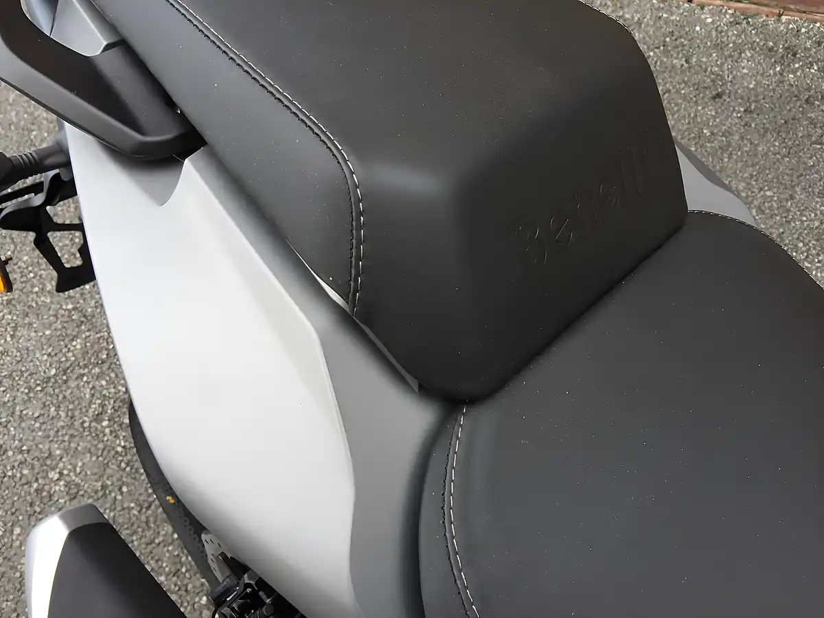 Used 2024 Benelli Bn 125 - Interior and Exterior details 12