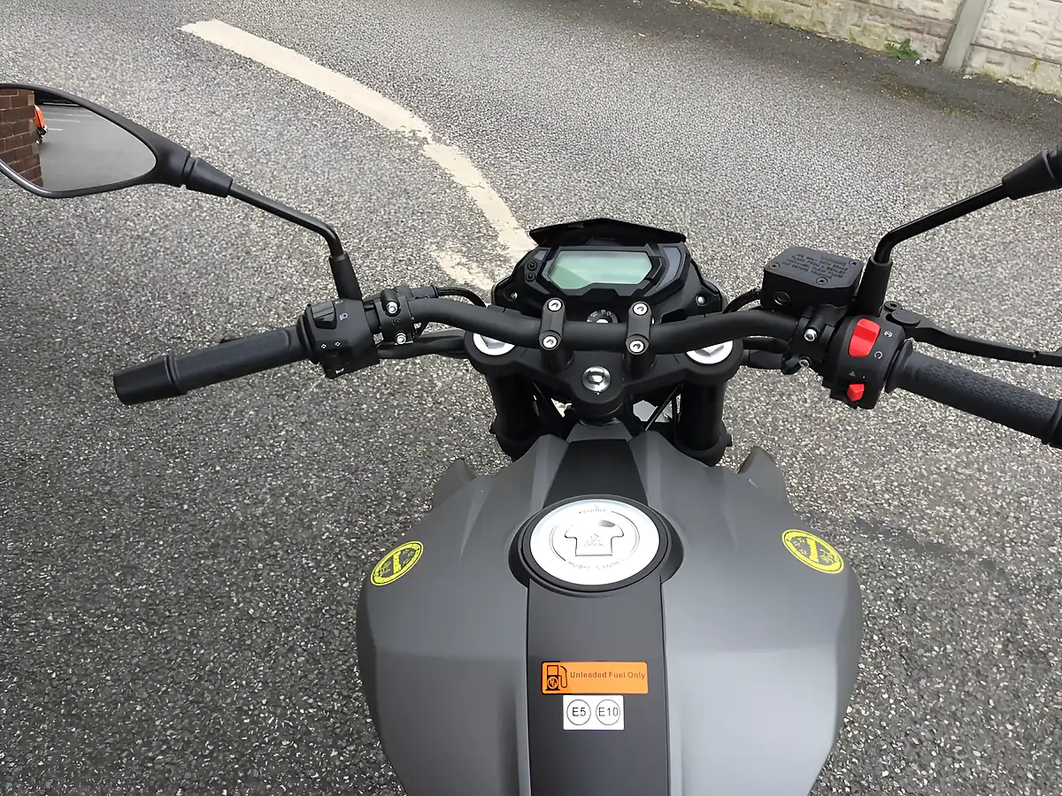 Used 2024 Benelli Bn 125 - Interior and Exterior details 14