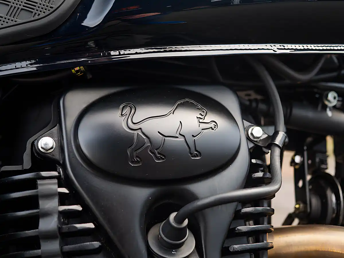 Used 2024 Benelli Imperiale 400 Black Black - Interior and Exterior details 14