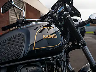 Used 2024 Benelli Imperiale 400 Black Black - Interior and Exterior details 8