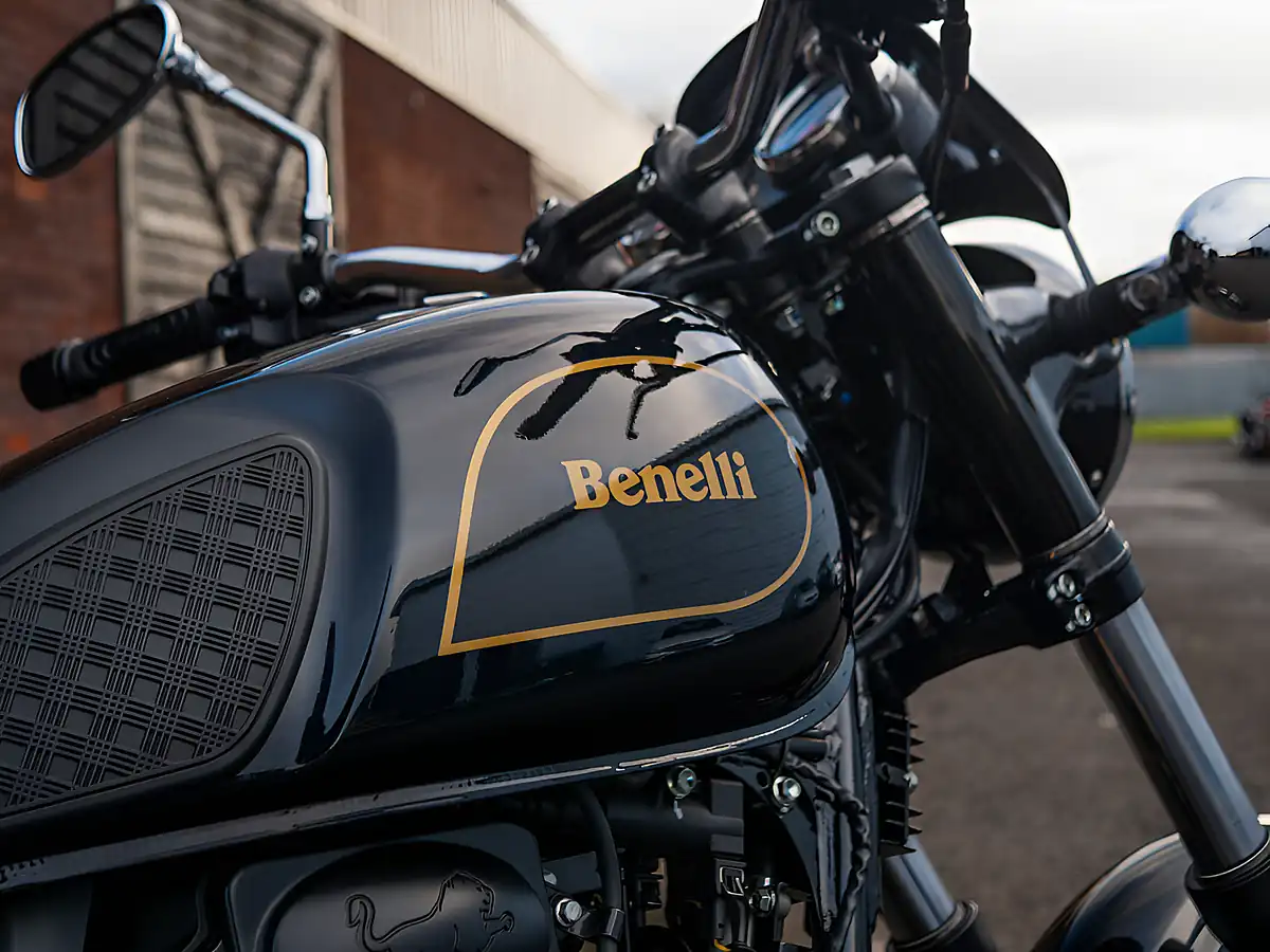 Used 2024 Benelli Imperiale 400 Black Black - Interior and Exterior details 8