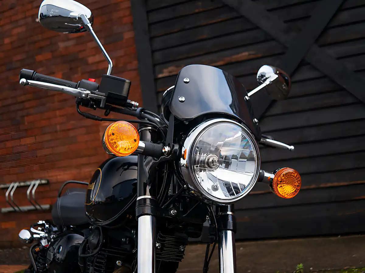 Used 2024 Benelli Imperiale 400 Classic Black - Interior and Exterior details 5