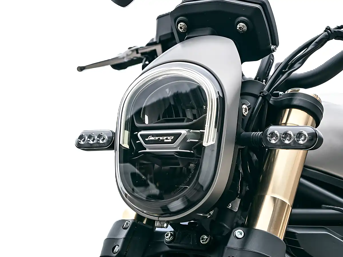Used 2024 Benelli Leoncino 800 Steel Grey - Interior and Exterior details 11