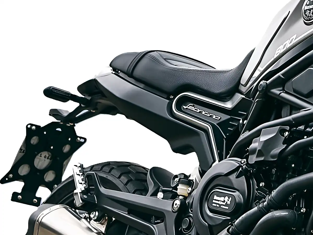 Used 2024 Benelli Leoncino 800 Steel Grey - Interior and Exterior details 13