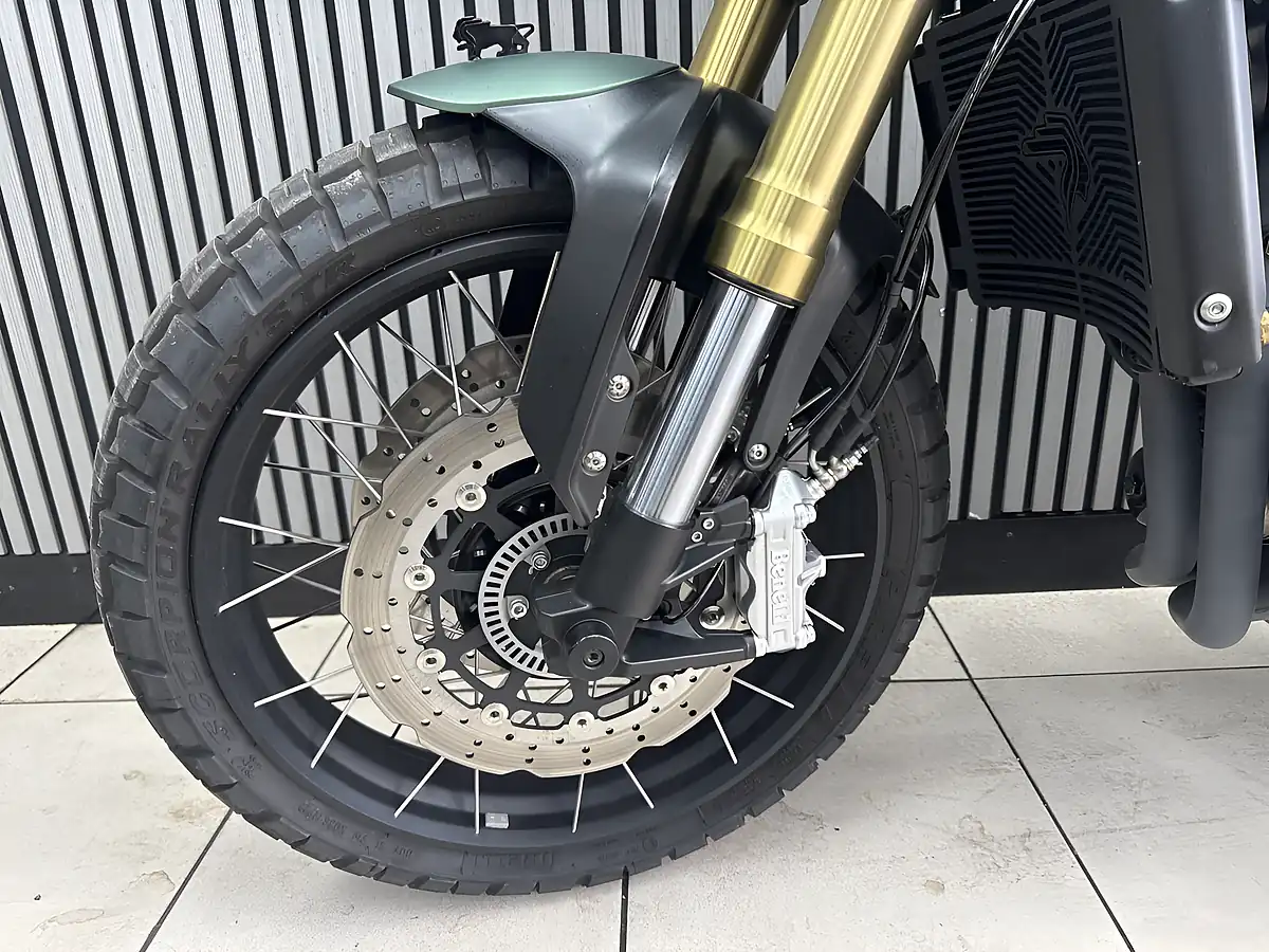 Used 2024 Benelli Leoncino 800 Trail Green - Interior and Exterior details 18