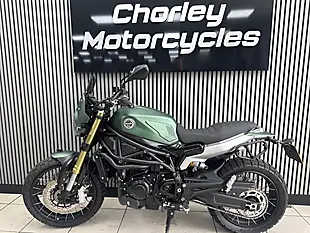 Used 2024 Benelli Leoncino 800 Trail Green - Interior and Exterior details 2