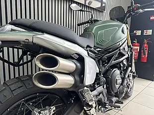 Used 2024 Benelli Leoncino 800 Trail Green - Interior and Exterior details 4