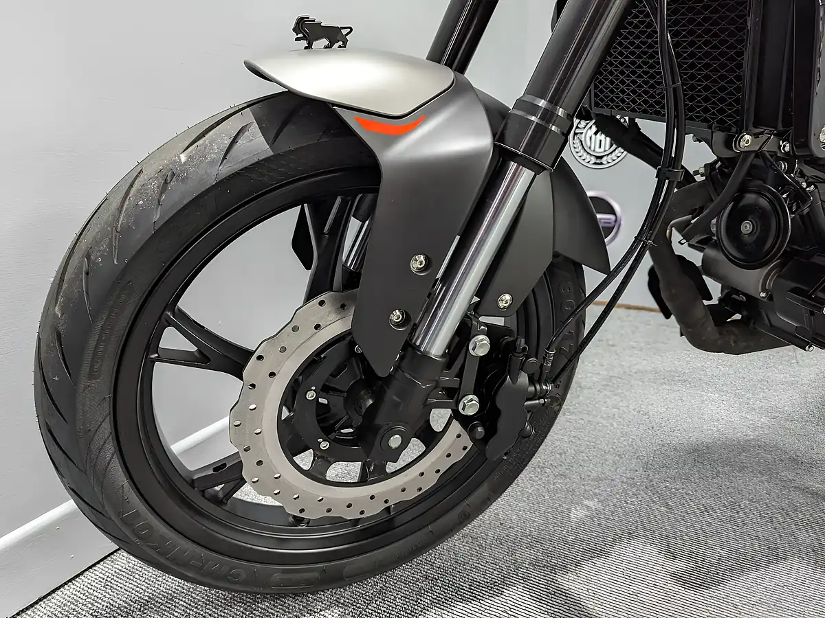 Used 2024 Benelli Leoncino - Interior and Exterior details 10