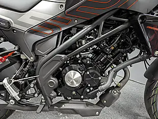 Used 2024 Benelli Leoncino - Interior and Exterior details 5