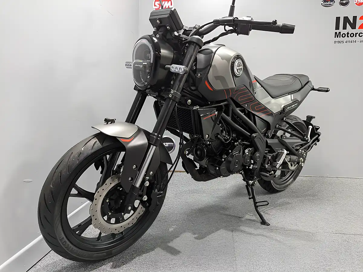 Used 2024 Benelli Leoncino - Interior and Exterior details 9