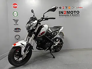 Used 2024 Benelli Tnt 125 White - Interior and Exterior details 13