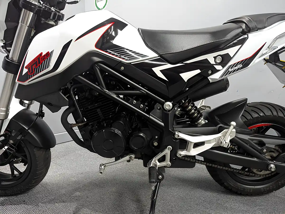 Used 2024 Benelli Tnt 125 White - Interior and Exterior details 17