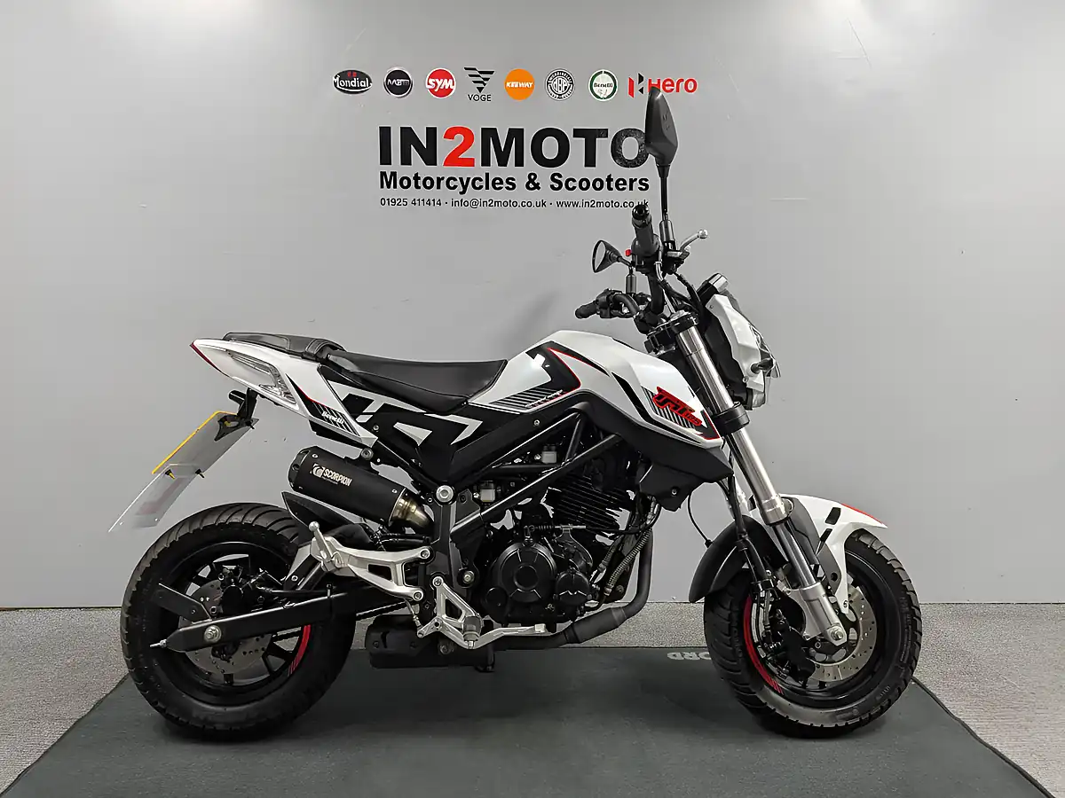 Used 2024 Benelli Tnt 125 White - Interior and Exterior details 2