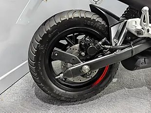 Used 2024 Benelli Tnt 125 White - Interior and Exterior details 9