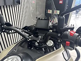 Used 2024 Benelli Trk 702 X Brown - Interior and Exterior details 11