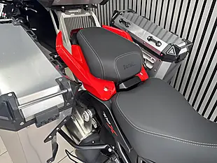 Used 2024 Benelli Trk 702 X Brown - Interior and Exterior details 12