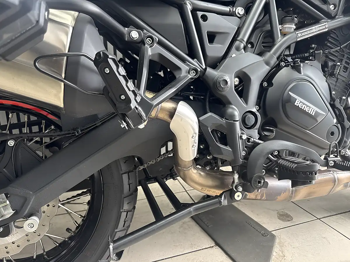 Used 2024 Benelli Trk 702 X Brown - Interior and Exterior details 3