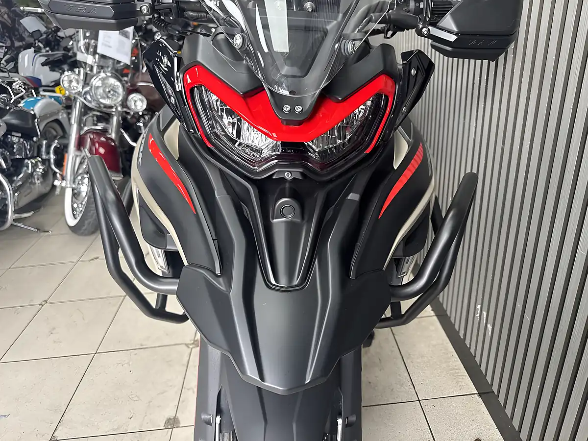 Used 2024 Benelli Trk 702 X Brown - Interior and Exterior details 6