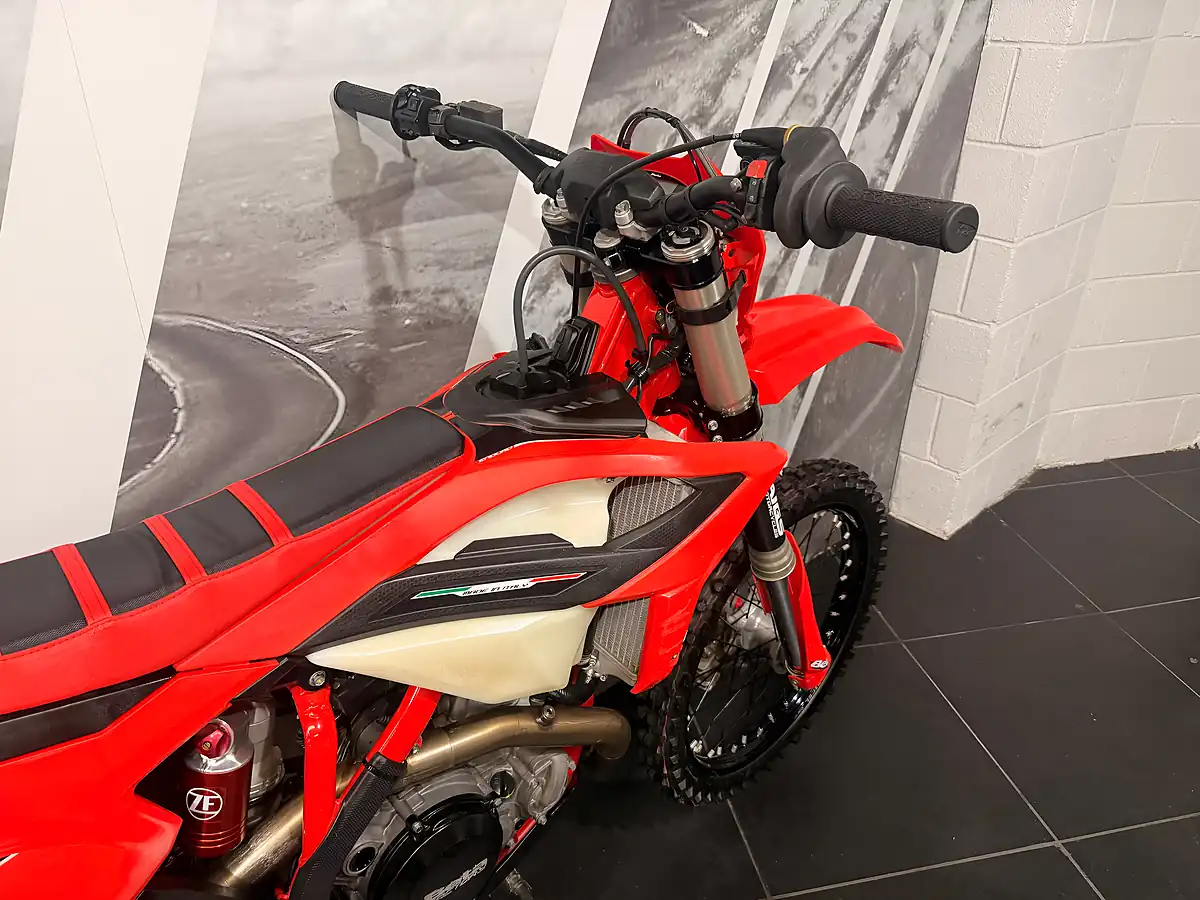 Used 2024 Beta Rr Red - Interior and Exterior details 5