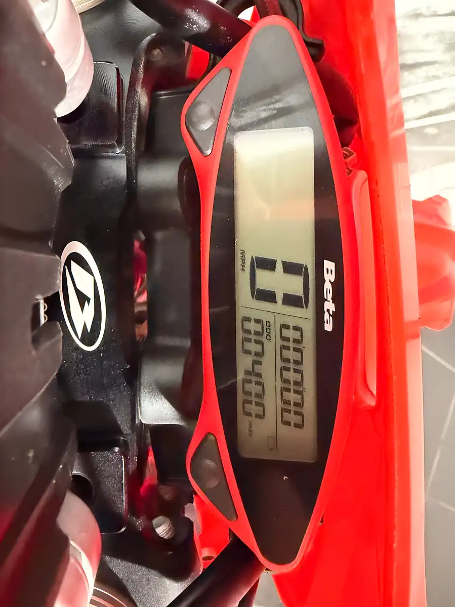 Used 2024 Beta Rr Red - Interior and Exterior details 7