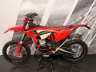 Used 2024 Beta Rr Red - Interior and Exterior details 8