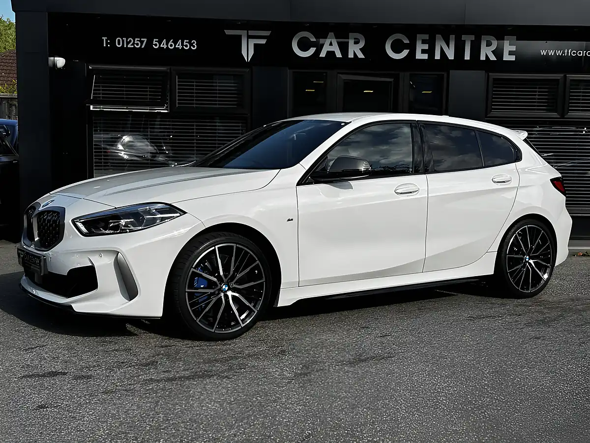 Used 2024 BMW 1 Series 5dr White - Interior and Exterior details 2