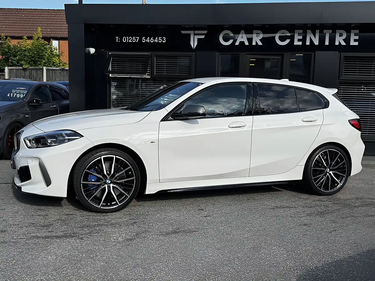 Used 2024 BMW 1 Series 5dr White - Interior and Exterior details 3