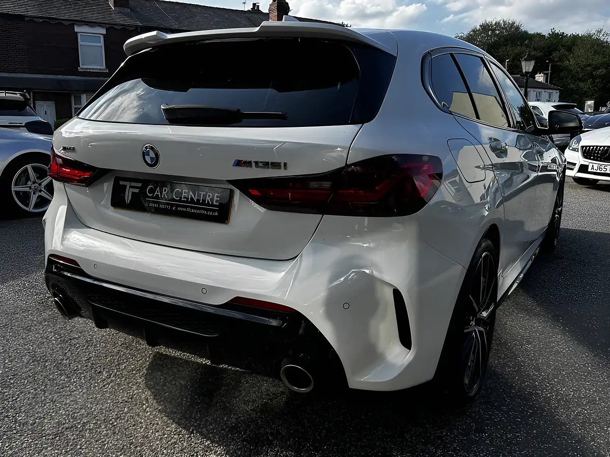 Used 2024 BMW 1 Series 5dr White - Interior and Exterior details 9