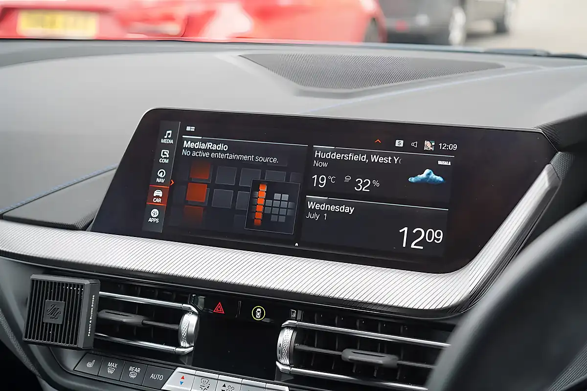 Used 2024 BMW 1 Series M Sport (lcp) Storm Bay Metallic - Interior and Exterior details 17