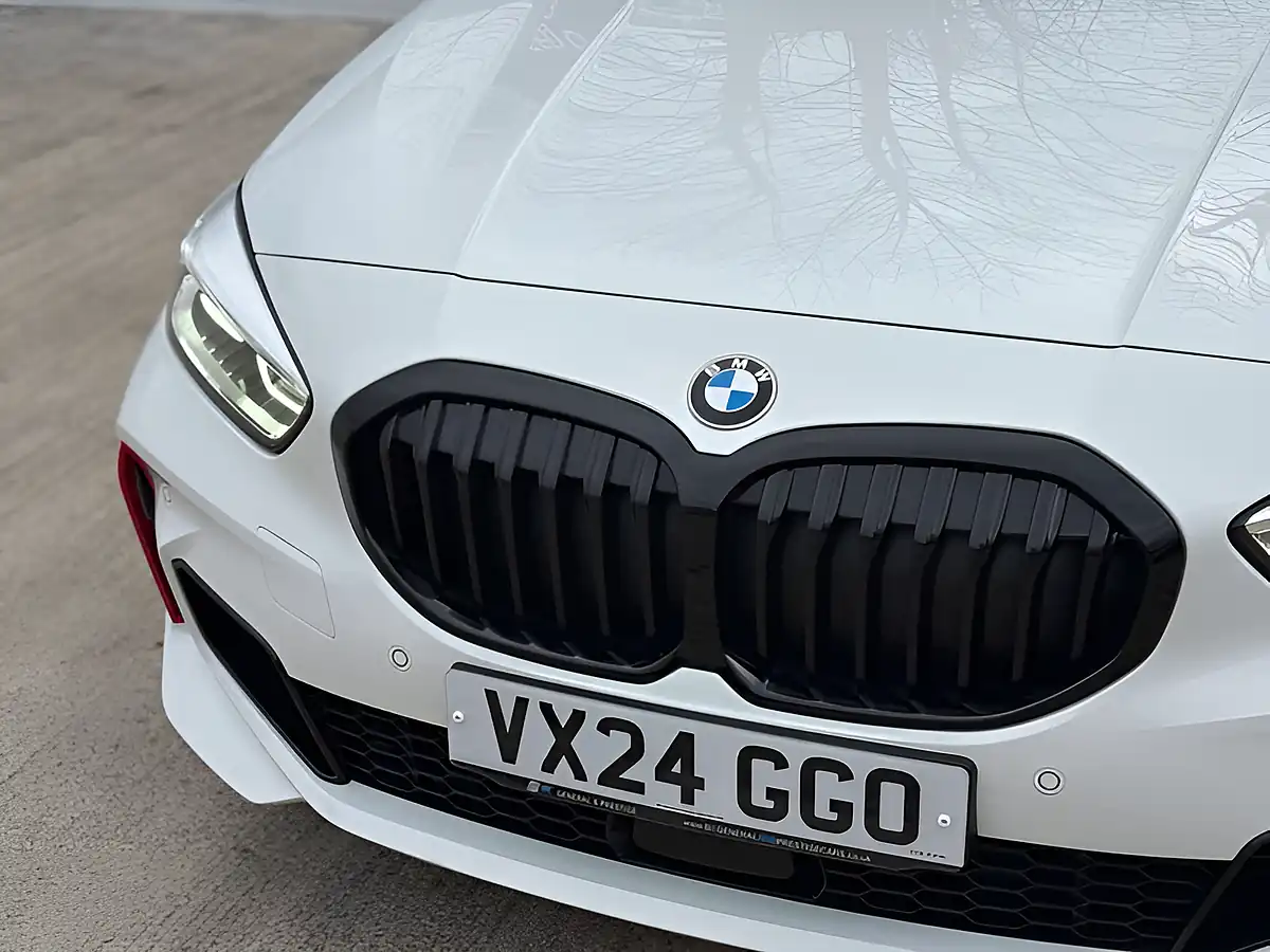 Used 2024 BMW 1 Series Pro Pack Alpine White - Interior and Exterior details 14