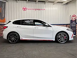 Used 2024 BMW 1 Series Pro Pack (lcp) White - Interior and Exterior details 12