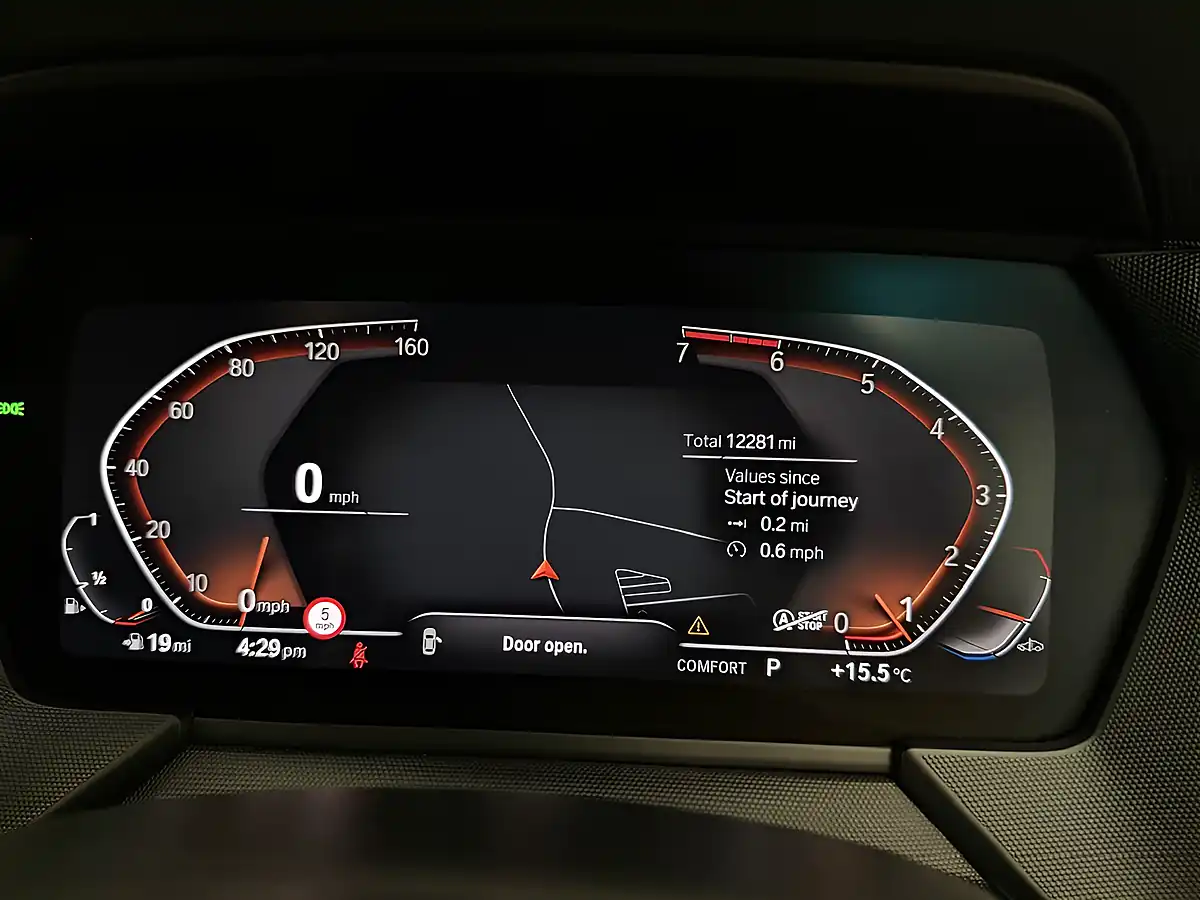 Used 2024 BMW 1 Series Pro Pack (lcp) White - Interior and Exterior details 7