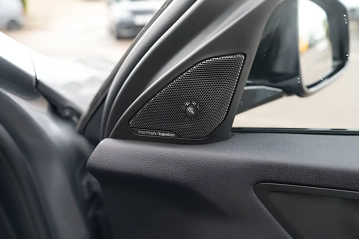 Used 2024 BMW 1 Series Pro Pack, Technology Pack, Leather Skyscraper Grey Metallic - Interior and Exterior details 13