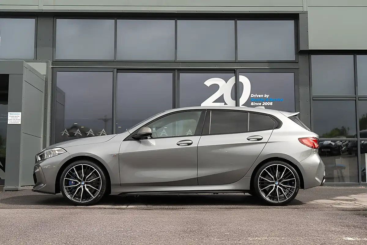 Used 2024 BMW 1 Series Pro Pack, Technology Pack, Leather Skyscraper Grey Metallic - Interior and Exterior details 4