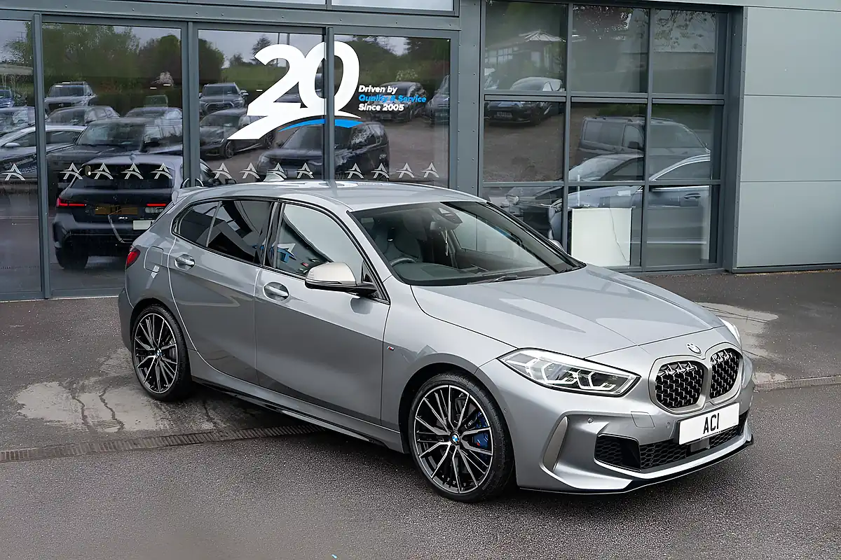 Used 2024 BMW 1 Series Pro Pack, Technology Pack, Leather Skyscraper Grey Metallic - Interior and Exterior details 6