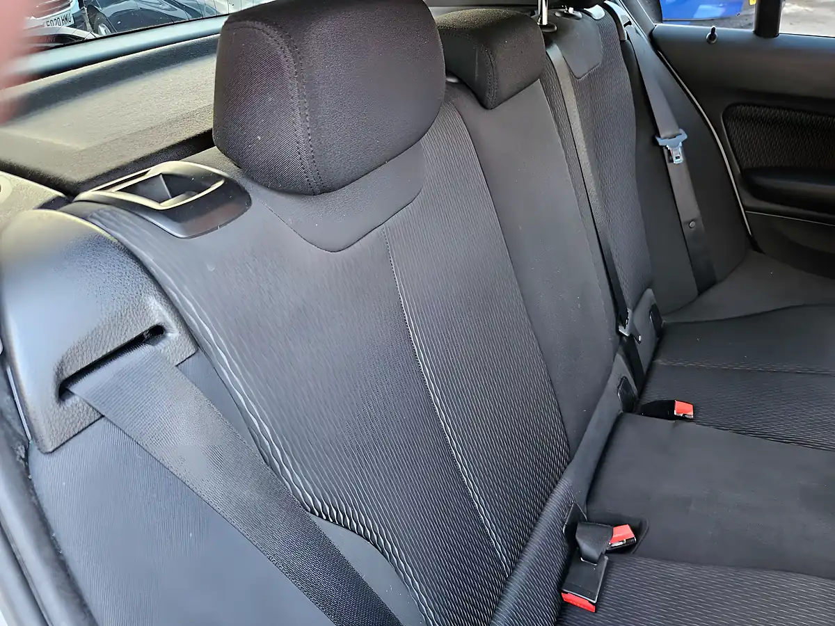 Used 2024 BMW 116 I White - Interior and Exterior details 12