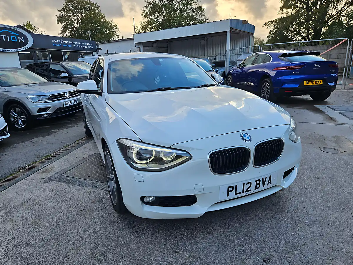 Used 2024 BMW 116 I White - Interior and Exterior details 19